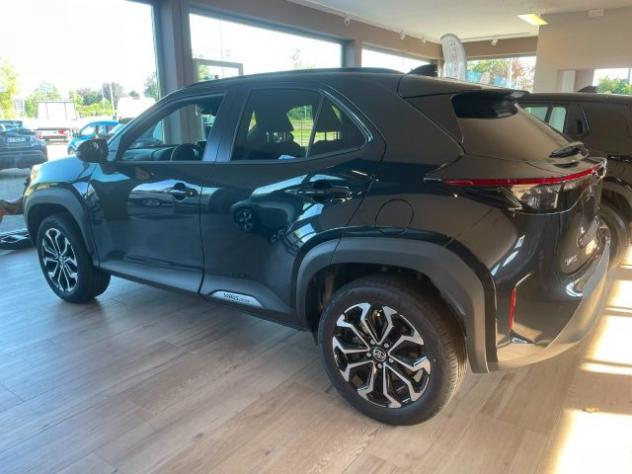 TOYOTA Yaris Cross 1.5 Hybrid 130 CV 5p. E-CVT Trend rif. 23129696 - Foto 2