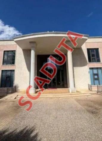 Immobile in asta di 954 m² con più di 5 locali in vendita a Acquaviva delle Fonti