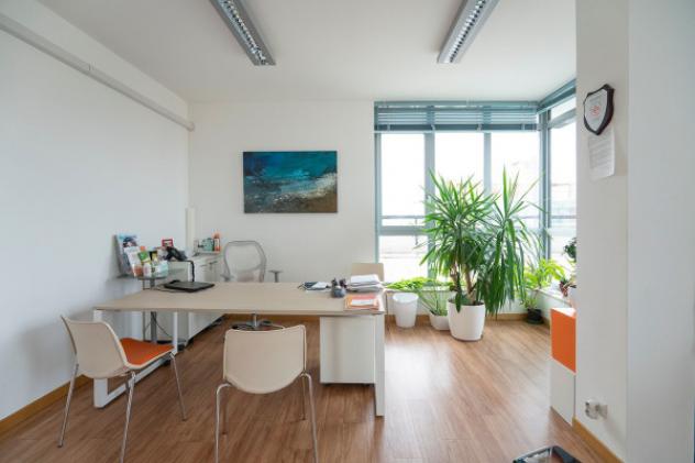 Immobile di 3280 m² con più di 5 locali in vendita a Milano - Foto 4