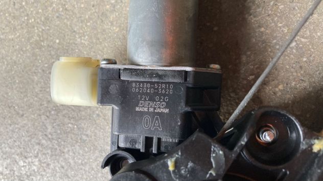 Alzacristallo anteriore SX Suzuki Swift Hybrid del 2023 (83430-52R10) - Foto 4