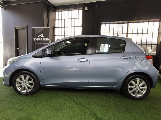 Toyota Yaris 1.0 5 porte Trend GANCIO TRAINO GARANZIA 12 MESI - Foto 2