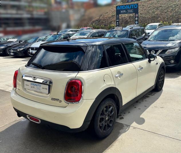 Mini Cooper D 5 pt 115 cv - Foto 4