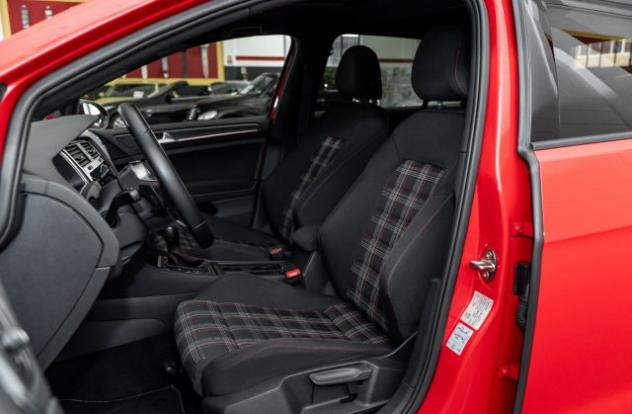 VOLKSWAGEN Golf GTI 2.0 TSI 245cv DSG Tetto/19/keyless rif. 23407324 - Foto 3