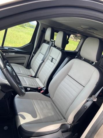 Ford Tourneo Custom 310 2.0 TDCi 130CV PC Titanium - Foto 8