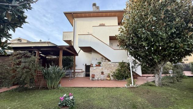 Appartamento in vendita a Rosignano Marittimo
