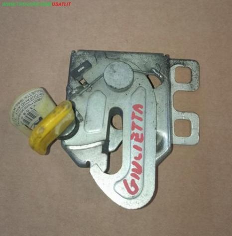 SERRATURA COFANO ANT. ALFA ROMEO GIULIETTA (940-X7/5Y)  Carrozzeria  Lamierati esterni  Cofano  Serratura cofano ALFA ROMEO - GIULIETTA - 01-03-2010 -