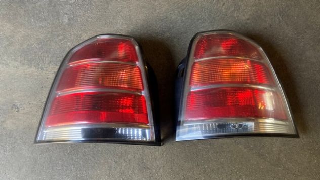 Fanali posteriori Opel Zafira B del 2007