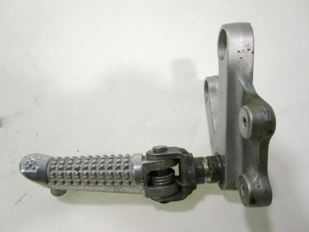 PEDALINA ANTERIORE SINISTRA SUZUKI GSX R 750 1994 - 2003 4352135F00 4359102F01 FRONT LEFT FOOTREST