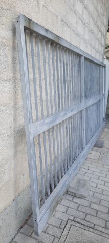 CANCELLO SCORREVOLE ZINCATO, GRIGIO, LUNGHEZZA: 4,13 METRI, ALT: 167,5 CM, USATO - Foto 2