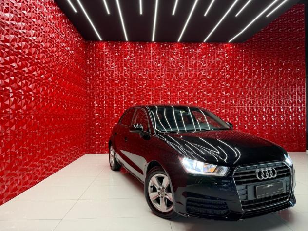 Audi A1 SPB 1.6 TDI 116 CV Admired OK NEOPATENTATI - Foto 3