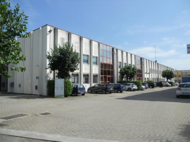 Immobile di 5000 m² con più di 5 locali in affitto a Rho - Foto 17