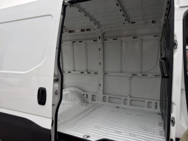 IVECO Daily 35S12 L2H2 rif. 23335773 - Foto 8