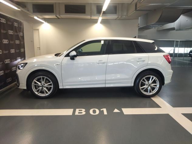 Audi Q2 Q2 35 2.0 tdi Identity Black s-tronic - Foto 3
