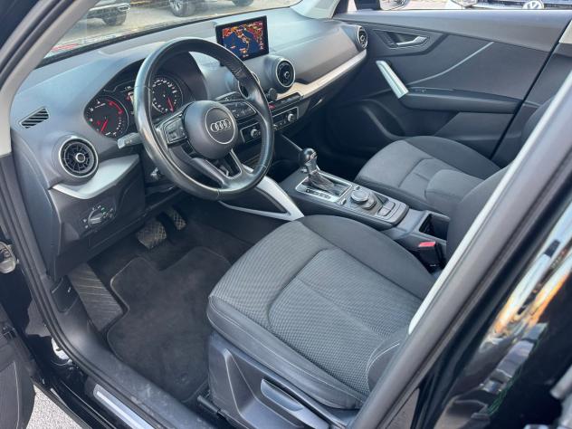 Audi Q2 1.6 30 TDI Identity Black S TRONIC - Foto 5