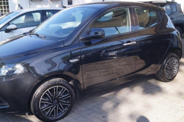 LANCIA Ypsilon 1.0 FireFly 5 porte S&S Hybrid Gold rif. 23896264 - Foto 2
