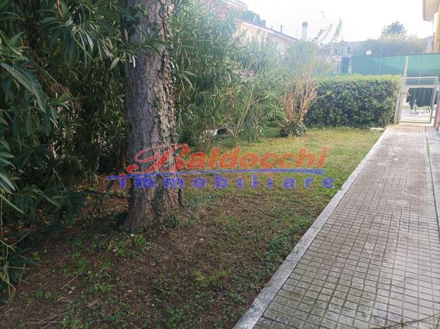 CALCINELLI - POSIZIONE PANORAMICA - VILLA SINGOLA CON GIARDINO - Foto 19