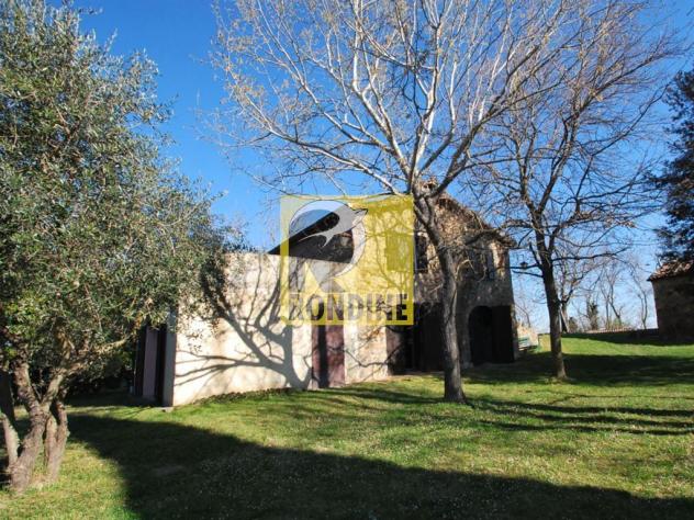 2 fabbricati indipendenti circondati da giardino di 3.960 mq. con piscina - Foto 2
