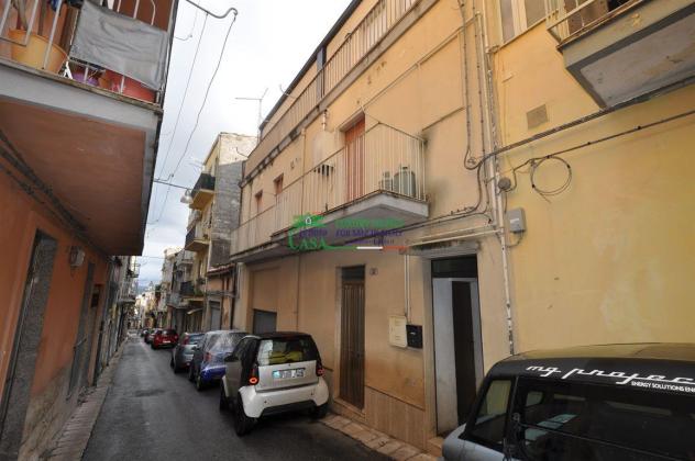 Rif. 9754 - Soluzione indipendente con Garage