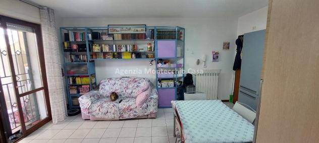 Grazioso appartamento con taverna e giardino privato - Foto 4