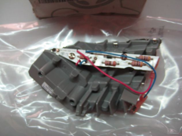 Piastra Supporto Fanale Posteriore sinistro Mecedes W211 A2118200511 - Foto 4