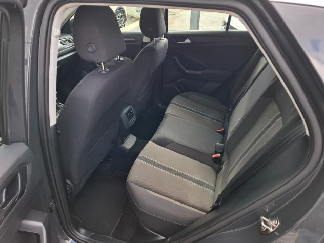 Volkswagen T-Roc 1.6 TDI 115cv Anno 08-2019 - Foto 6