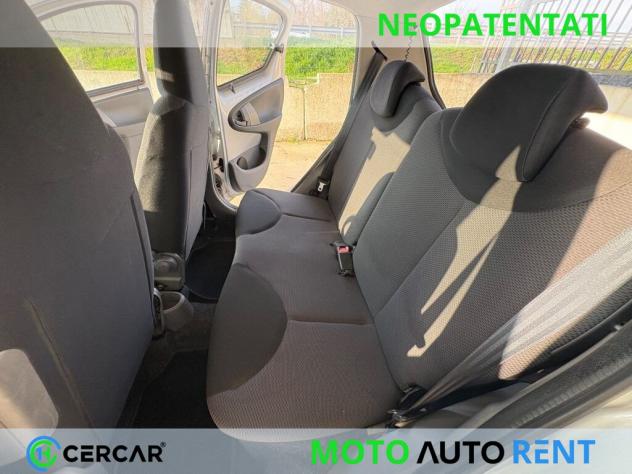 Toyota Aygo 1.0 12V VVT-i 5 porte OK NEOPATENTATI 5 PORTE - Foto 13