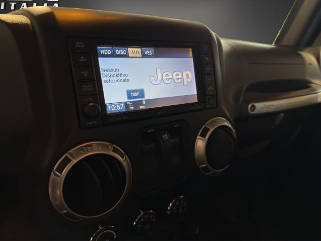 Jeep Wrangler 2.8 CRD Auto Rubicon - Foto 8