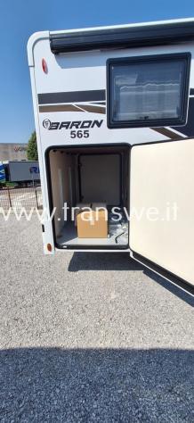 Elnagh Baron 565 camper semintegrale con letti gemelli - Foto 4