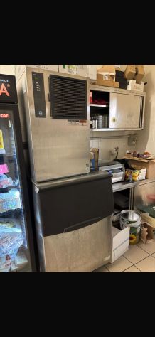 FABBRICATORE GHIACCIO AD ARIA 200 KG (HOSHIZAKI) SEMINUOVO