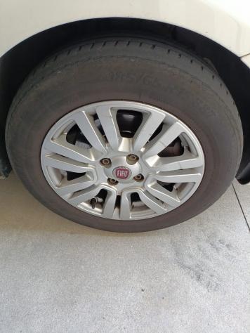 Fiat Punto 1.3 MJT II S&S 95 CV 5 porte Lounge - Foto 9