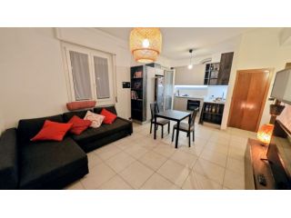 Bilocale con doppio balcone e cantina- M2