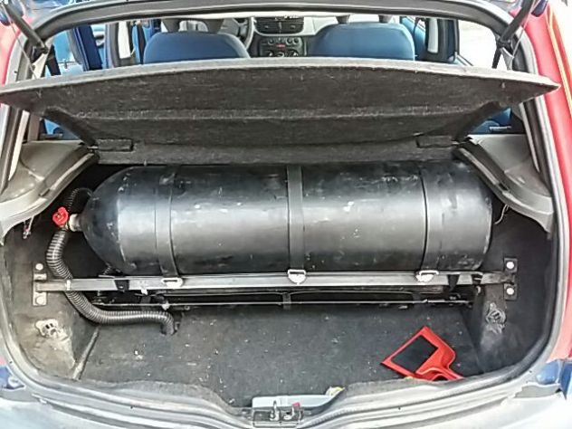Fiat Punto 1.2 8V 5p. S Metano Clima - Foto 9