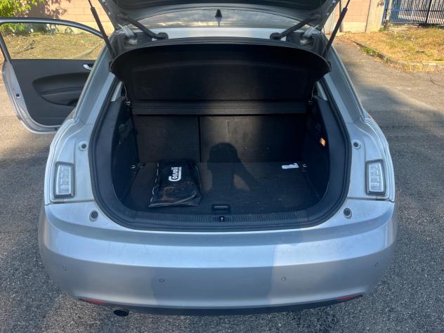 Audi A1 1.2 TFSI Attraction - Foto 10