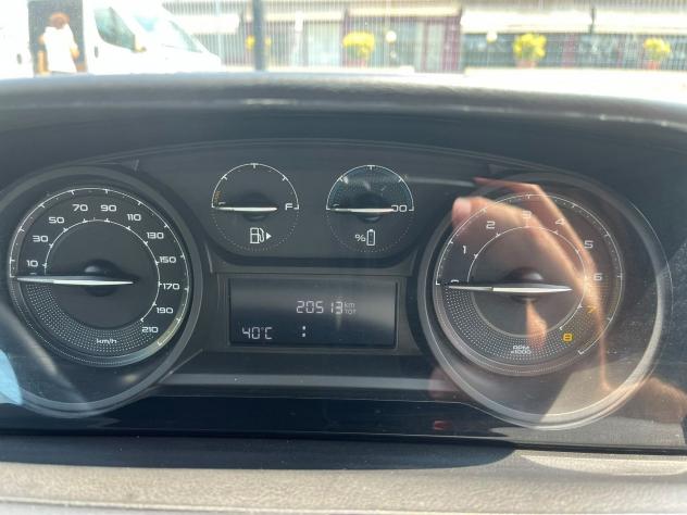 Lancia Ypsilon 1.0 FireFly 70cv Hybrid Gold Plus - Foto 9