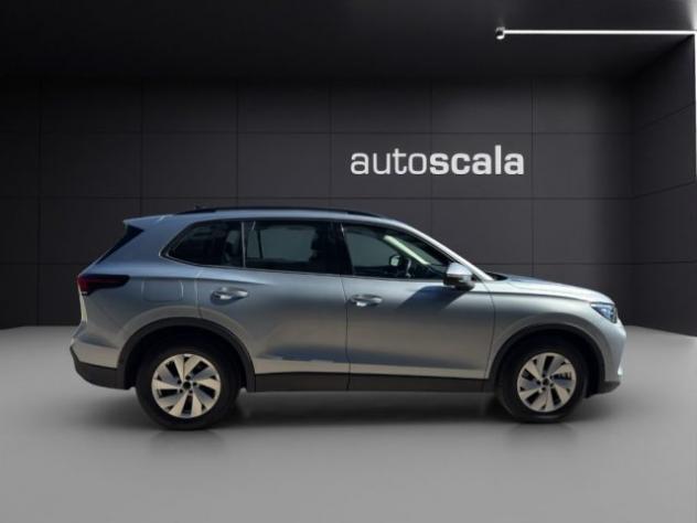 VOLKSWAGEN Tiguan 2.0 TDI 150 CV DSG Life rif. 23679381 - Foto 6