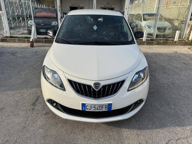 Lancia Ypsilon 1.2 GPL ECOCHIC 2022 fari led - Foto 2