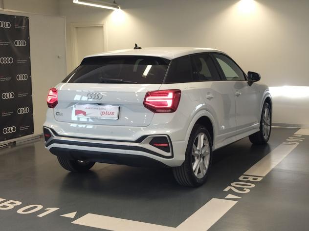 Audi Q2 Q2 35 2.0 tdi Identity Black s-tronic - Foto 4