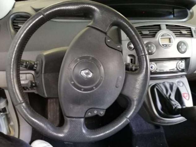 Renault Grand Scenic 1.5 dCi/100CV - Foto 5