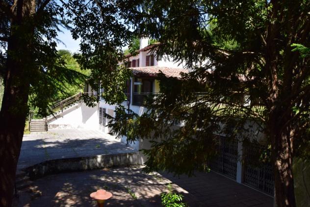 VILLA di 14 vani e di 880 mq (MASER) rif. DG034AB - Foto 13