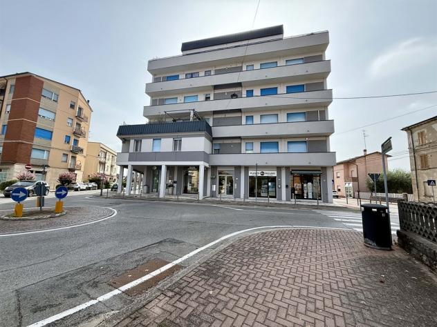L'APPARTAMENTO FORTUNATO: Spazio, accessibilità e servizi a piedi ad Alfonsine - Foto 2