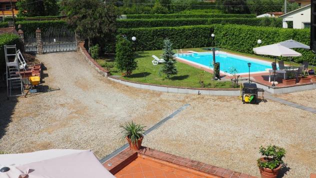 Villa in vendita a Marlia - Capannori 220 mq Rif: 1330783 - Foto 2
