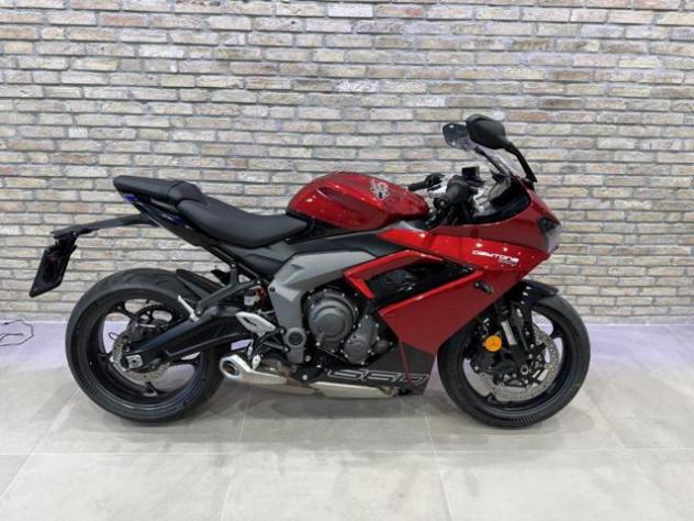 TRIUMPH Daytona 660 . rif. 22299000 - Foto 8