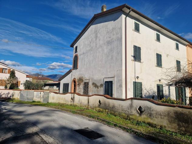 Rustico in vendita a Cascina 270 mq Rif: 1427738
