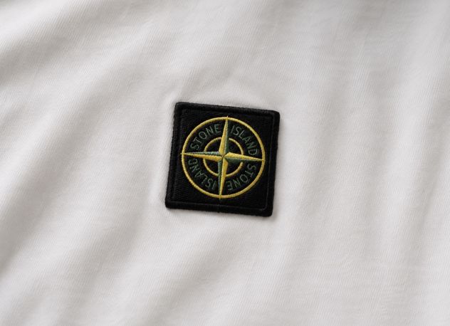 Stone Island T-Shirt Bianca – Taglia M 🤍 - Foto 3
