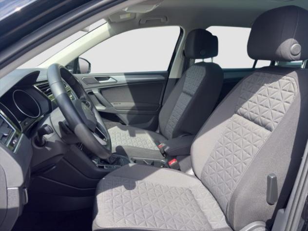 VOLKSWAGEN Tiguan Tiguan 2.0 TDI 150 CV SCR DSG Life rif. 23717261 - Foto 9