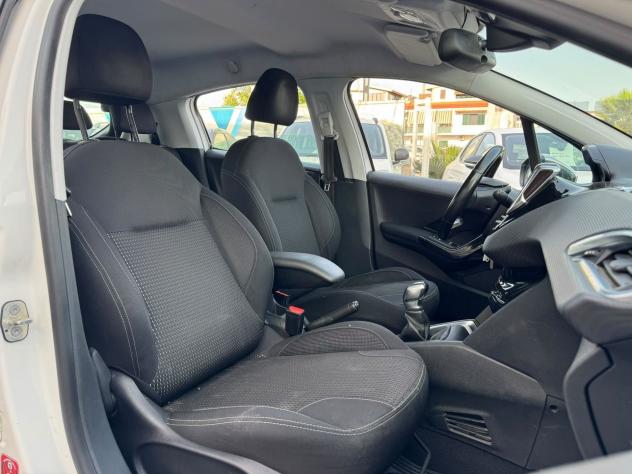 Peugeot 208 Allure BlueHDi 75cv - Foto 10