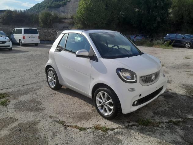 Smart ForTwo 0.9 T. 90CV TWINAMIC AUT. S&S CABRIO PASSION - LED C.VOLANTE S.RISCALDABILI BRACCIOLO CERCHI R15