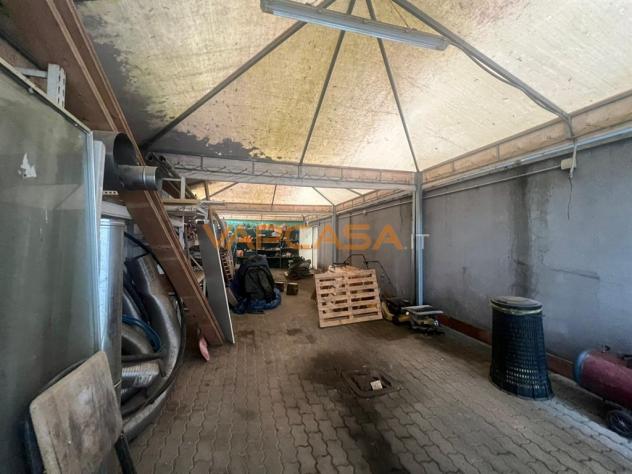 IN LOCAZIONE: Ampio Locale Open-Space con Area Esterna Coperta e Piazzale - Foto 16