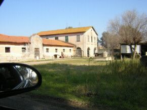 Casale Commerciale in Vendita in VIA PORTUENSE a Roma - Foto 2