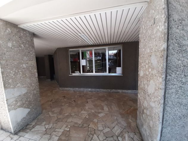 Ampia stanza singola a Milano Via Del Ricordo 10.sesto piano,palazzo signorile. - Foto 9